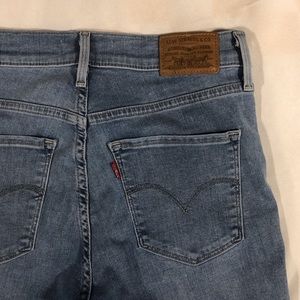 LEVI’S PREMIUM 311 Shaping Skinny jeans 27
